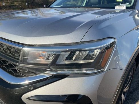 Used 2022 Volkswagen Taos SE image 10