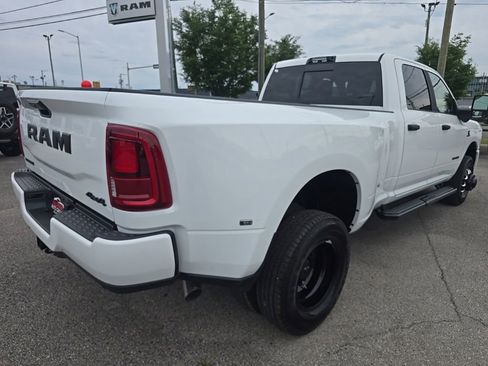 New 2026 RAM 3500 Big Horn AWD/4WD image 3