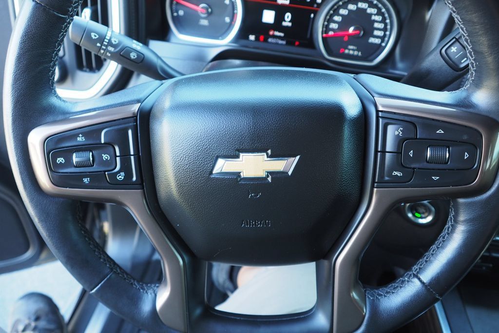 Used 2020 Chevrolet Silverado 2500 High Country AWD/4WD image 31