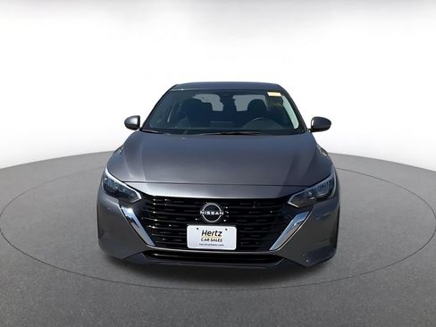 Used 2025 Nissan Sentra SV FWD image 4