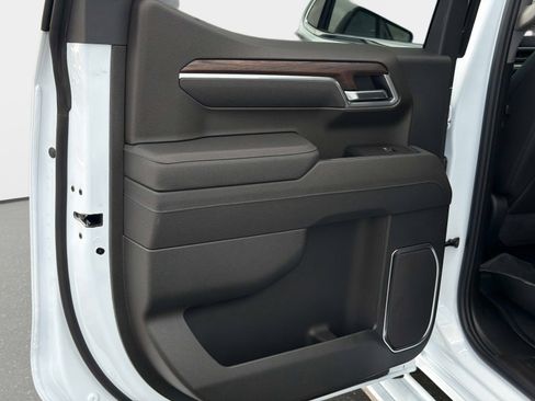 New 2026 GMC Sierra 1500 SLT w/ SLT Premium Plus Package image 11