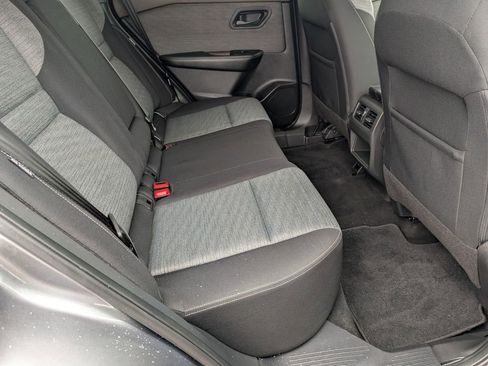 Used 2021 Nissan Rogue S image 42