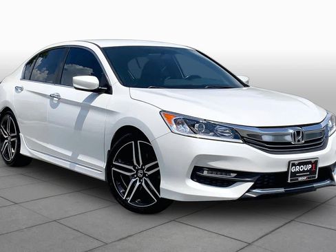 Used 2017 Honda Accord Sport Special Edition image 2