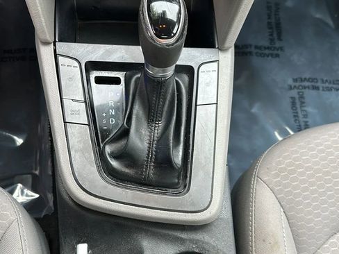 Used 2019 Hyundai Elantra Value Edition FWD image 33