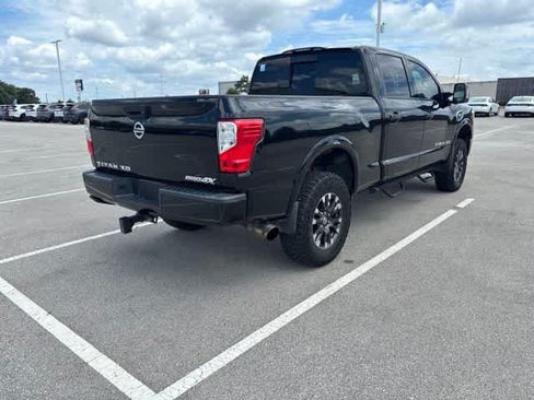 Used 2018 Nissan Titan PRO-4X w/ Pro-4x Utility Package AWD/4WD image 5