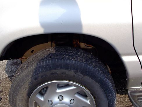 Used 2013 Ford E-150 and Econoline 150 Wagon RWD image 12