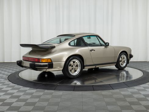 Used 1986 Porsche 911 Carrera image 9
