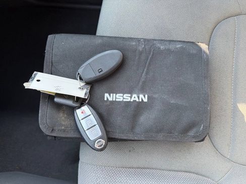 Used 2020 Nissan Frontier S RWD image 35