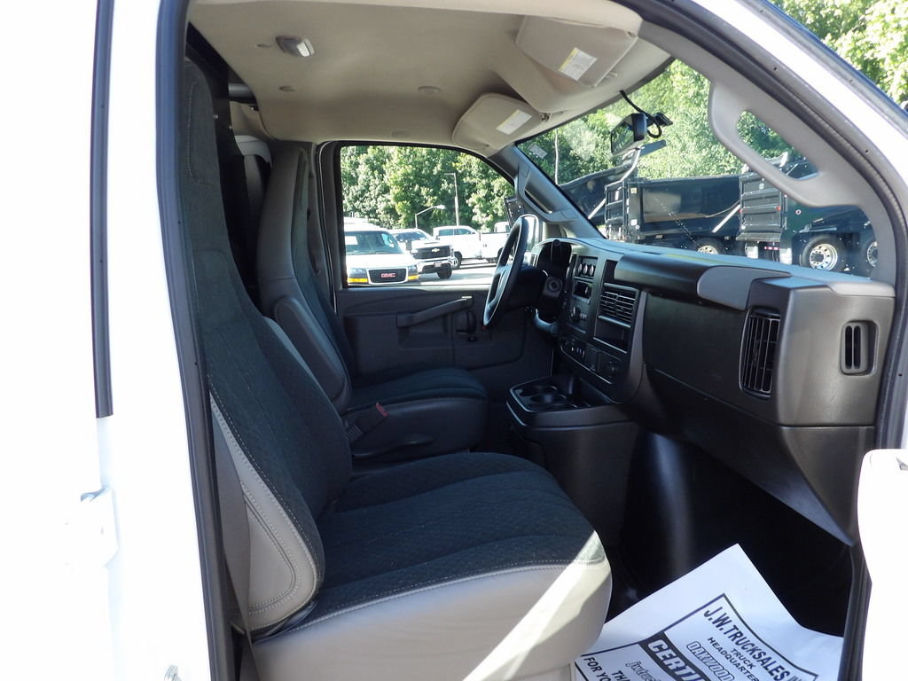 Used 2025 GMC Savana 2500 w/ Driver Convenience Package RWD image 35