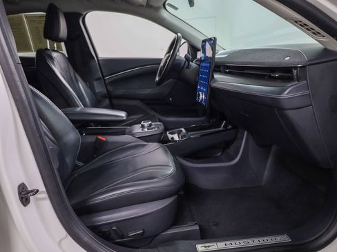 Certified 2021 Ford Mustang Mach-E Premium image 33