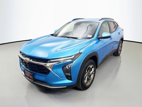 New 2026 Chevrolet Trax LT image 3