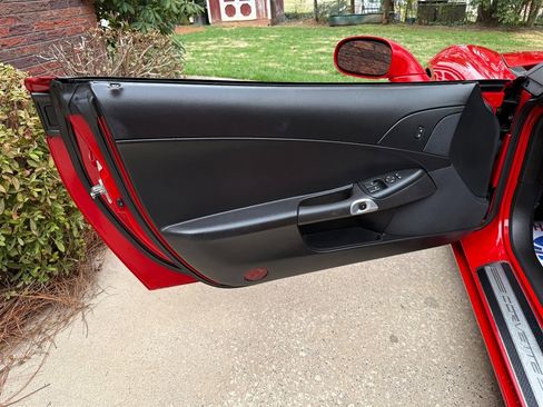 Used 2007 Chevrolet Corvette Coupe image 47