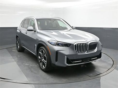 New 2026 BMW X5 sDrive40i w/ Climate Comfort Package image 22