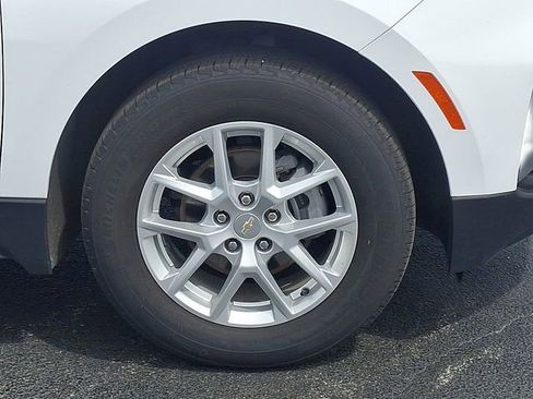 Used 2024 Chevrolet Equinox LT w/ LPO, Floor Liner Package image 8