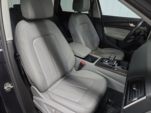 Used 2023 Audi Q5 2.0T Premium w/ Convenience Package AWD/4WD image 15