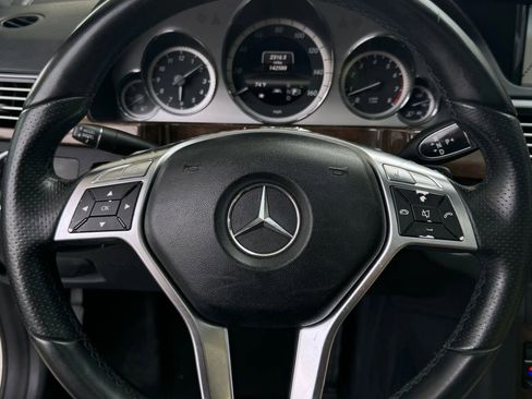 Used 2013 Mercedes-Benz E 350 Sedan image 28