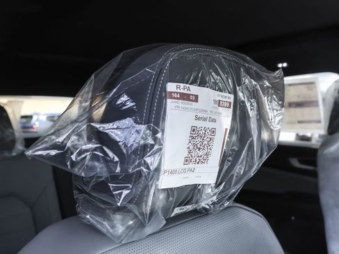 New 2026 Volkswagen Atlas Cross Sport SEL R-Line image 39