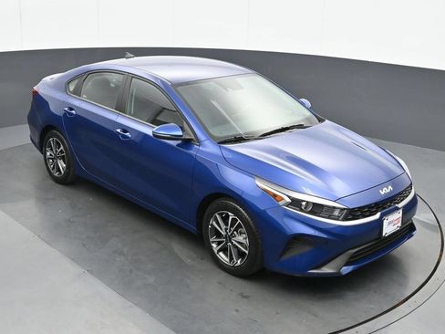 Used 2023 Kia Forte LXS w/ LXS Technology Package FWD image 26