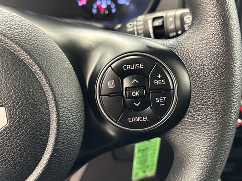 Used 2022 Kia Soul LX w/ Technology Package image 28