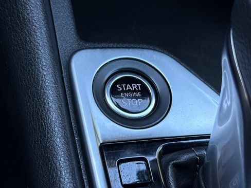 Used 2024 Nissan Sentra SV FWD image 30