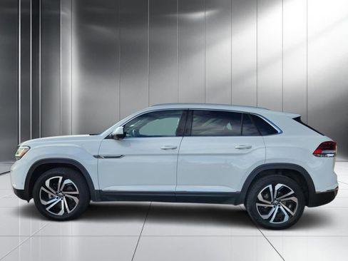 Used 2021 Volkswagen Atlas Cross Sport SEL Premium image 28