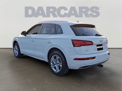 Used 2019 Audi Q5 2.0T Premium w/ Convenience Package image 4
