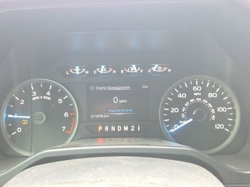 Used 2015 Ford F150 XLT w/ Equipment Group 301A Mid image 47