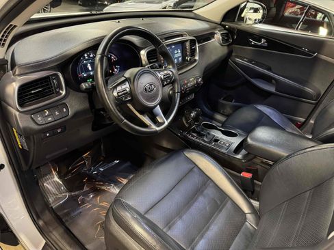 Used 2017 Kia Sorento EX w/ EX Advanced Touring Package image 5