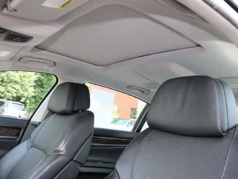 Used 2011 BMW 740Li image 14