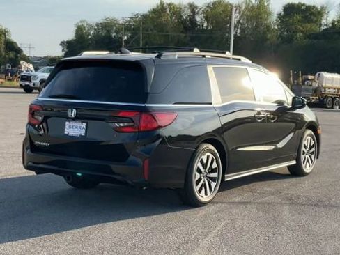 New 2026 Honda Odyssey EX-L image 8