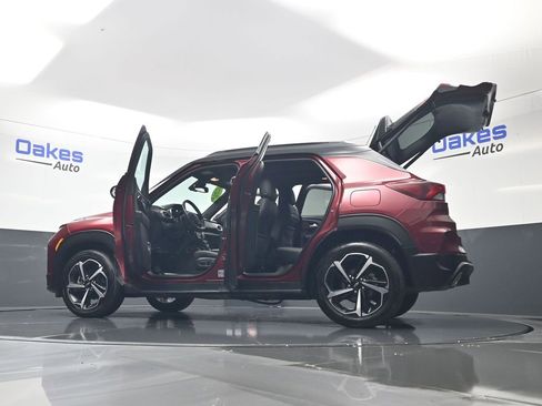 Used 2023 Chevrolet TrailBlazer RS w/ Sun and Liftgate Package AWD/4WD image 61