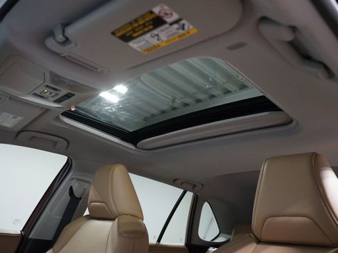 Used 2024 Toyota RAV4 Limited image 35