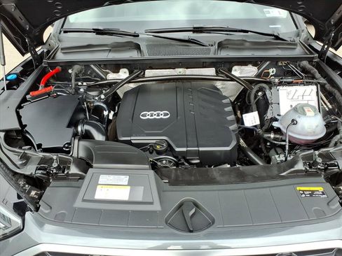 Certified 2023 Audi Q5 2.0T Premium Plus image 10