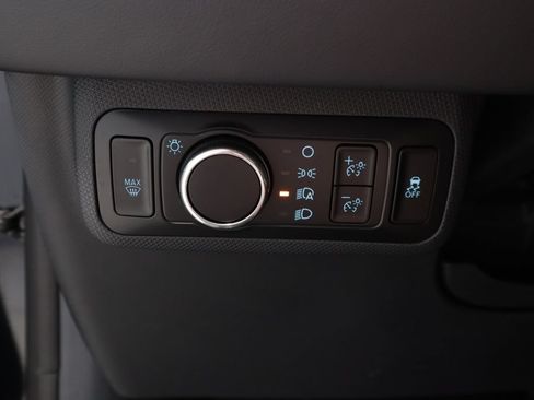 Certified 2025 Ford Mustang Mach-E Premium AWD/4WD image 28