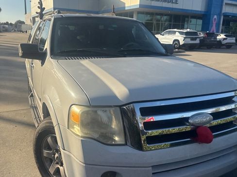 Used 2008 Ford Expedition XLT image 10