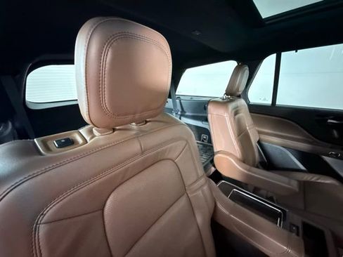 Used 2022 Lincoln Aviator Reserve w/ Equipment Group 201A image 27