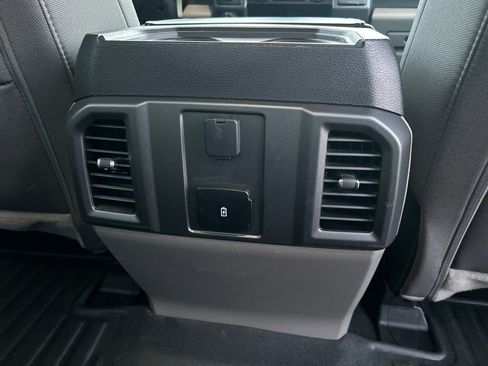 Used 2020 Ford F150 XLT w/ Equipment Group 302A Luxury image 17