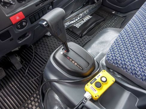 New 2024 Chevrolet Low Cab Forward image 17