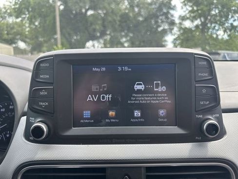 Used 2020 Hyundai Kona Limited FWD image 10