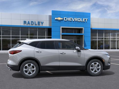 New 2026 Chevrolet Blazer LT image 29