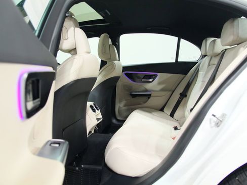 Certified 2025 Mercedes-Benz C 300 4MATIC Sedan image 29