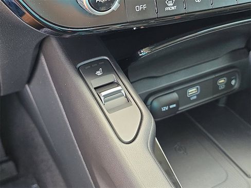 New 2025 Kia Telluride S image 30