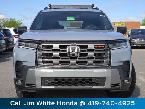 New 2026 Honda Pilot TrailSport image 13