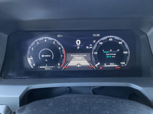 Used 2025 Toyota Tacoma TRD Off-Road image 17