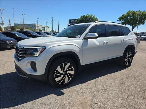 New 2026 Volkswagen Atlas SE FWD image 8
