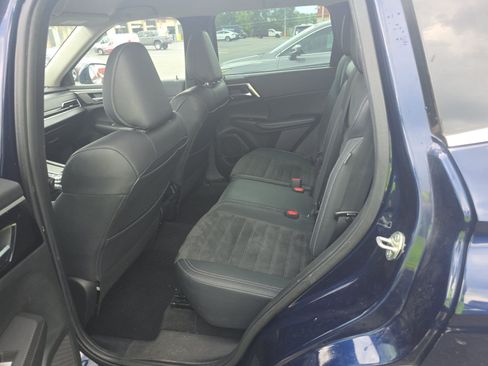 Used 2022 Mitsubishi Outlander SE FWD image 13