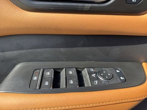 New 2026 Nissan Armada SL w/ Captain's Chari Seat Package image 31