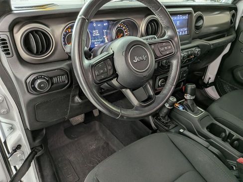 Used 2019 Jeep Wrangler Unlimited Sport S image 11