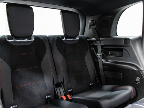 New 2024 Mercedes-Benz EQB 300 4MATIC image 31