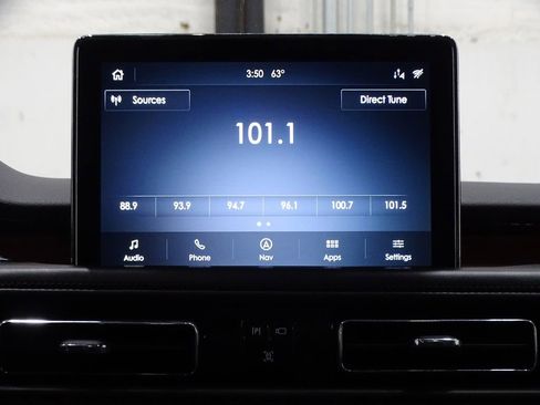 Used 2020 Lincoln Aviator Reserve w/ Equipment Group 202A image 25